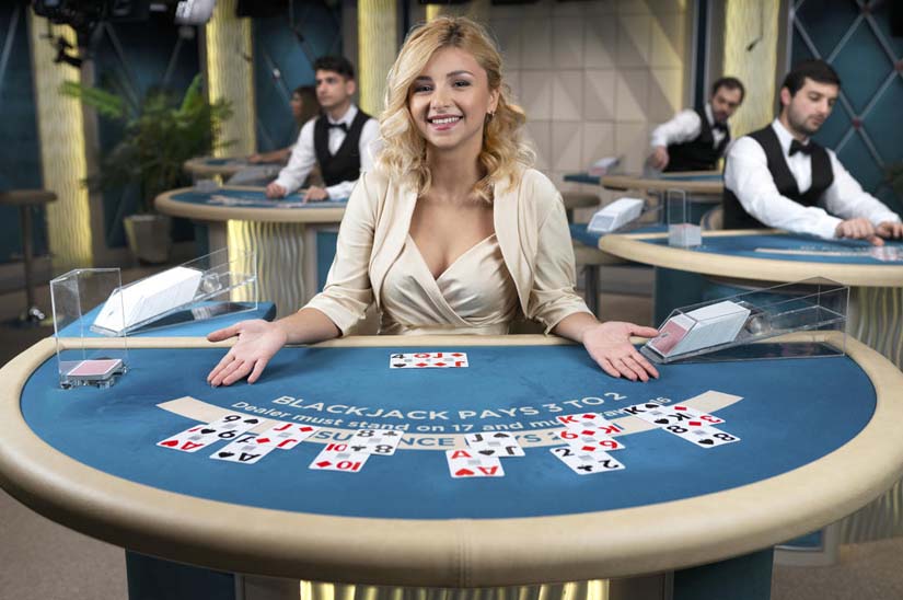 how much do online blackjack dealers make