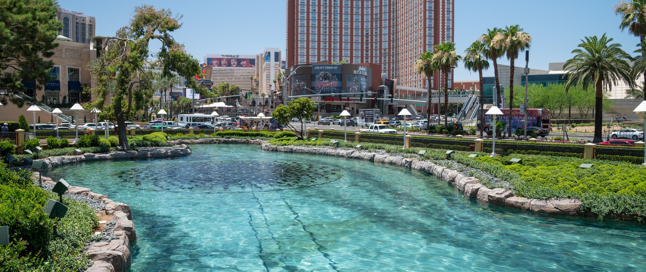 Best Hotel Pools In Las Vegas