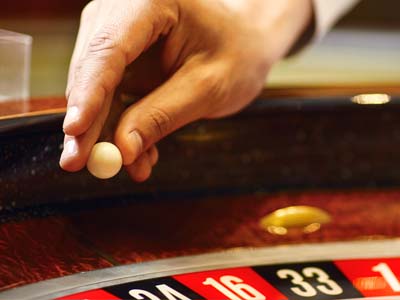 How to Become a Croupier